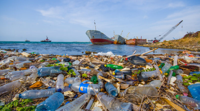 Solusi Pengelolaan Sampah Plastik Di Indonesia Unair News