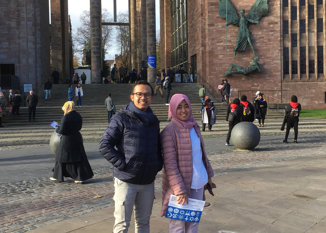 ILHAM dan Ulul ketika mengikuti program Short Course Health Sciences di Coventry University, UK. (Foto: Istimewa)