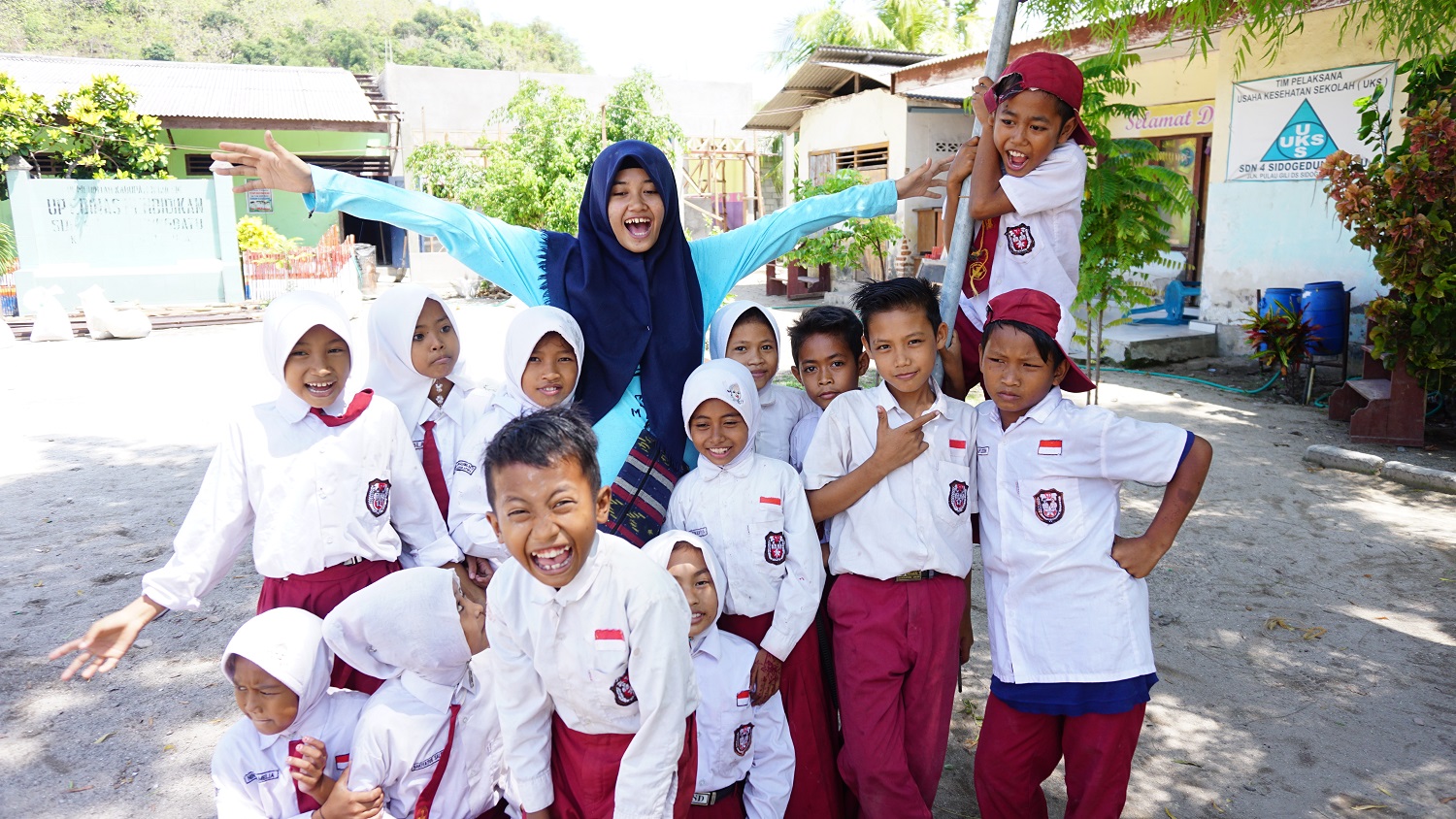 Read more about the article UNAIR’s Student on Their Teaching Experience at Gili Island