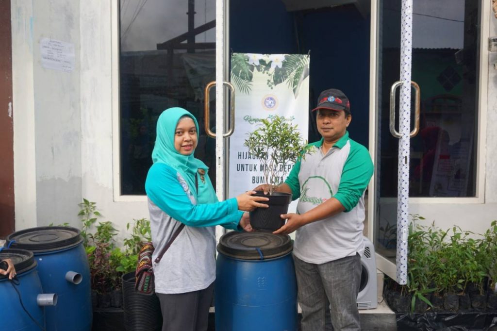 Nursing UNAIR in a greening event