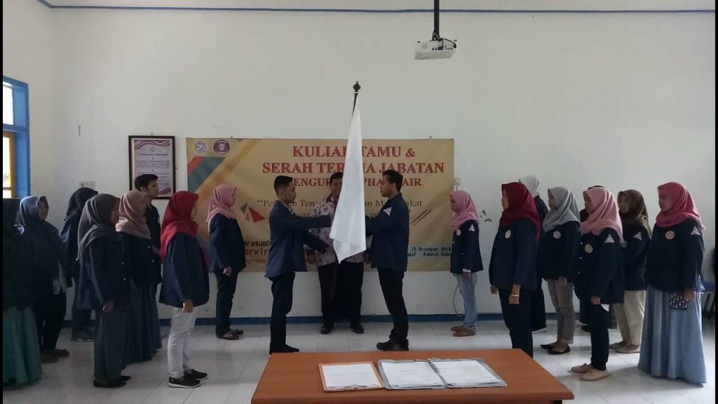 Serah terima pengurus Himpunan Mahasiswa FKM PSDKU. (Foto Istimewa)