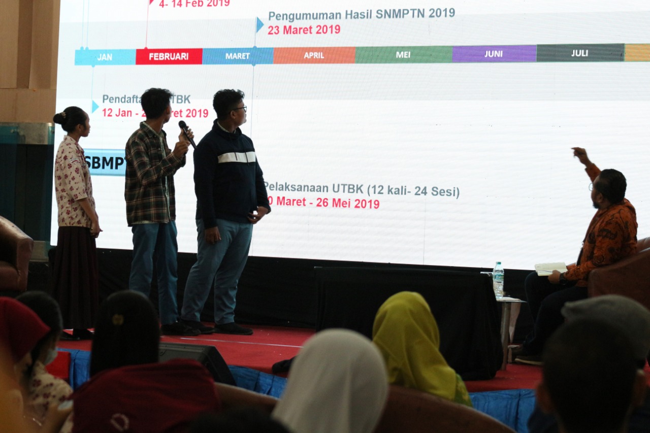 Read more about the article UNAIR – MGBK Surabaya Sosialisasikan SNMPTN-SBMPTN 2019