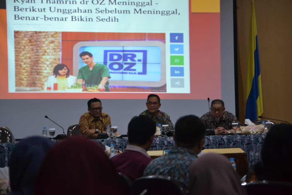 Read more about the article UNAIR Undang Redaktur Opini Jawa Pos untuk Latih Dosen Menulis Opini