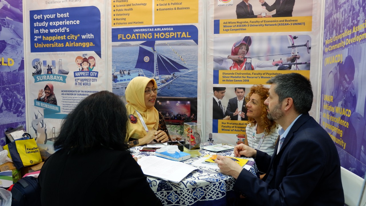 Vice Dean for Partnerships, Nisful Laila, SE, M.Com (with yellow hijab) held a strategic meeting with a delegation from Aachen University, Germany, Tuesday, March 26, 2019, at Kuala Lumpur Convention Center, Malaysia.