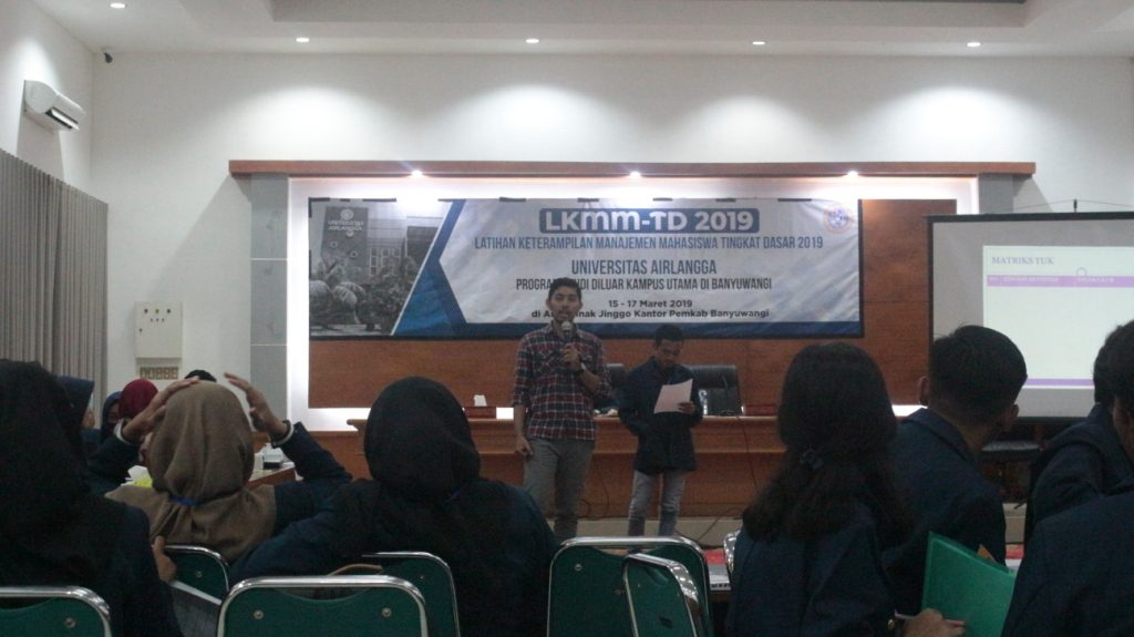 Pemaparan materi oleh Muhammad Thohawi Elziyad Purnama, Drh., M.Si., pada LKMM-TD 2019. (Foto: Ragas)