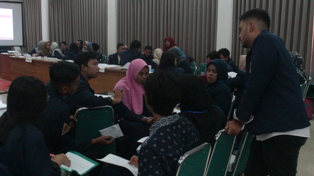 Discussion among participants of 2019 LKMM-TD program