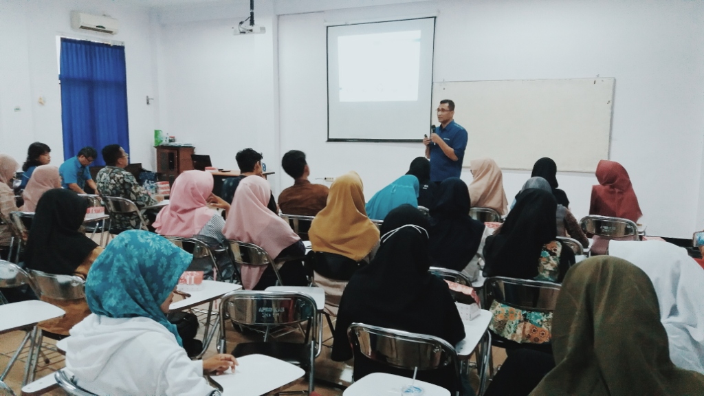 Read more about the article Kembangkan Bisnis, LPBI Sosialisasikan Program Kerja Hingga Kampus Banyuwangi
