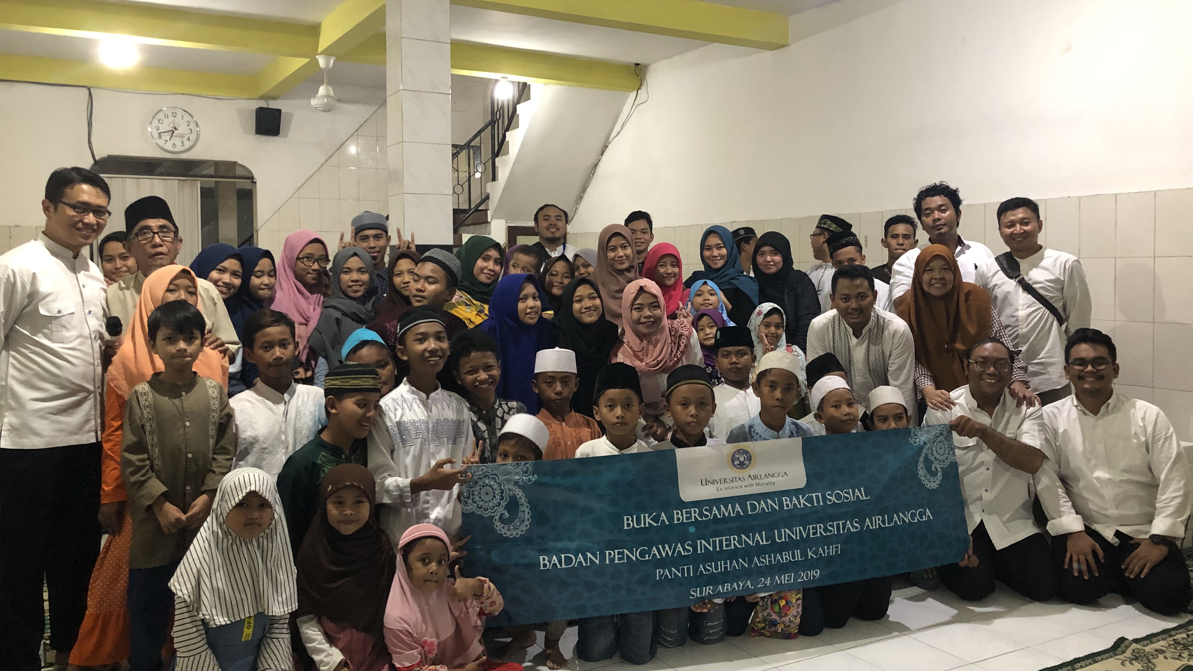 Read more about the article BPI UNAIR Holds Donation and Iftar Gathering with Orphans