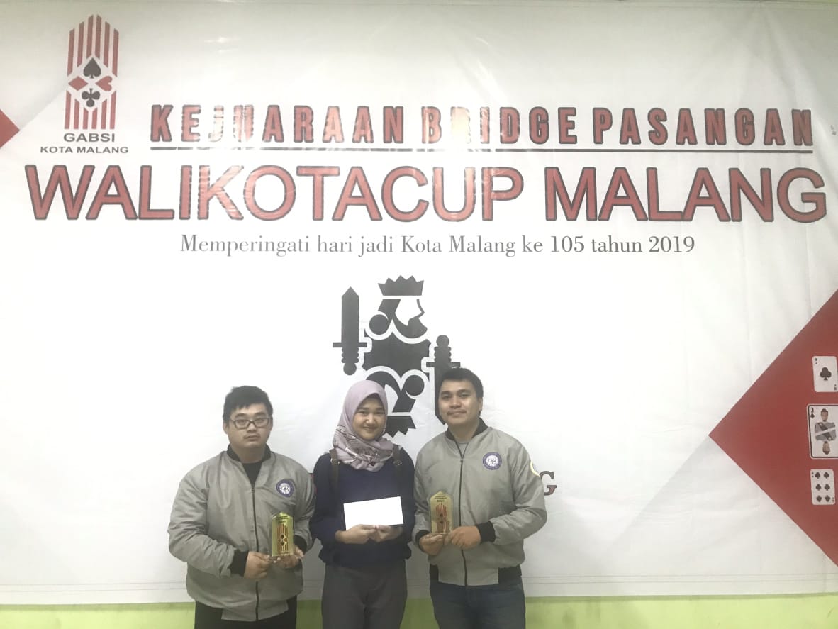 Read more about the article UKM Bridge Sabet Juara II di Kejuaraan Bridge Pasangan Walikota Cup Malang