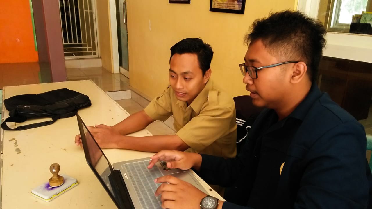 Read more about the article KKN BV Bawean Develops Website to Develop Local Economy