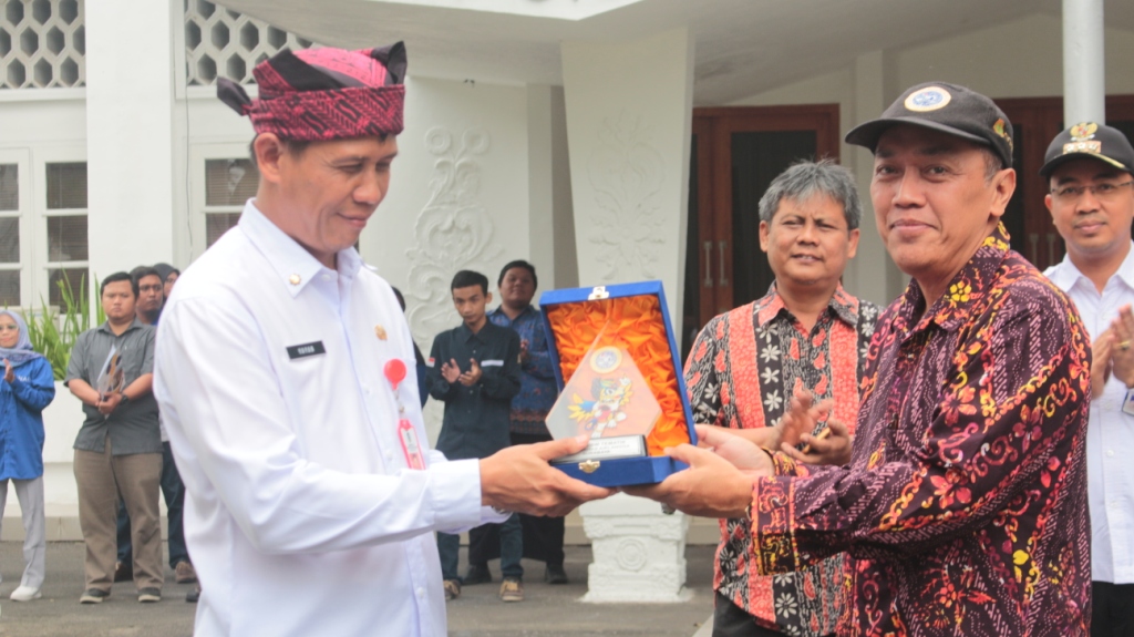 Read more about the article Tahun Kelima, KKN-BBM UNAIR Terus Dukung Pembangunan di Kabupaten Banyuwangi