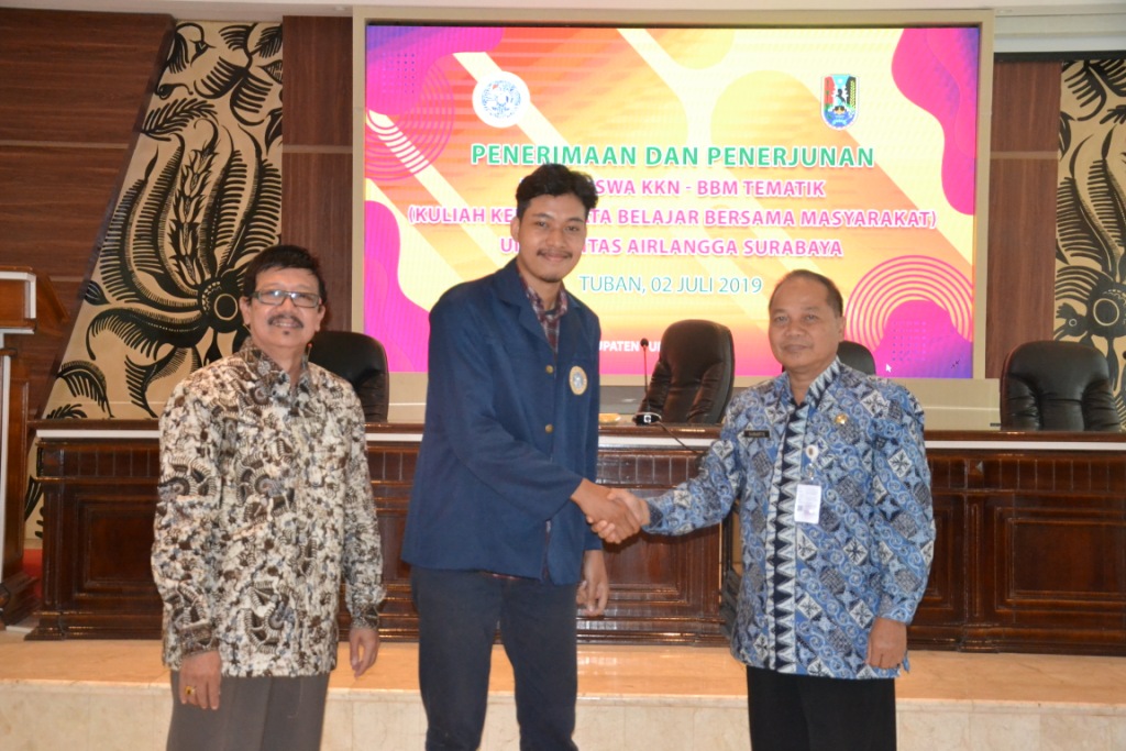 Read more about the article UNAIR Invites Thematic KKN-BBM Students in Tuban Regency