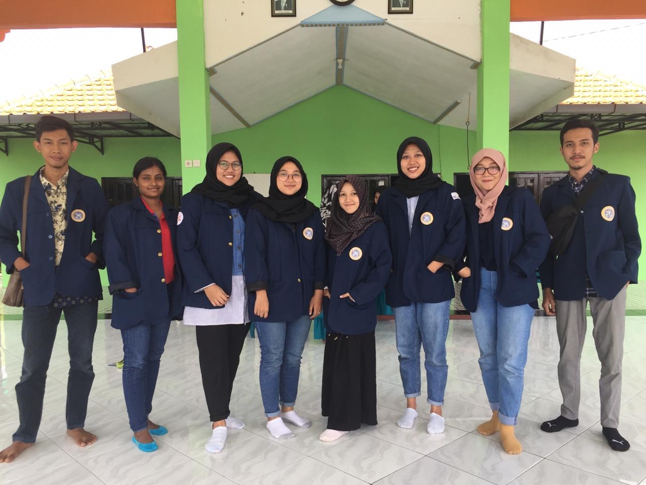 Read more about the article Cerita Mahasiswi Asing UNAIR Ikuti KKN BBM di Gresik