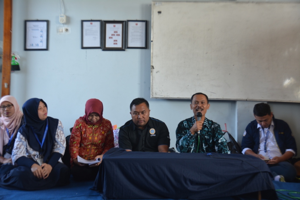Read more about the article Dosen FKp Beri Wawasan Pertolongan Pertama Kecelakaan pada Siswa SMK Muhammadiyah 3 Gresik
