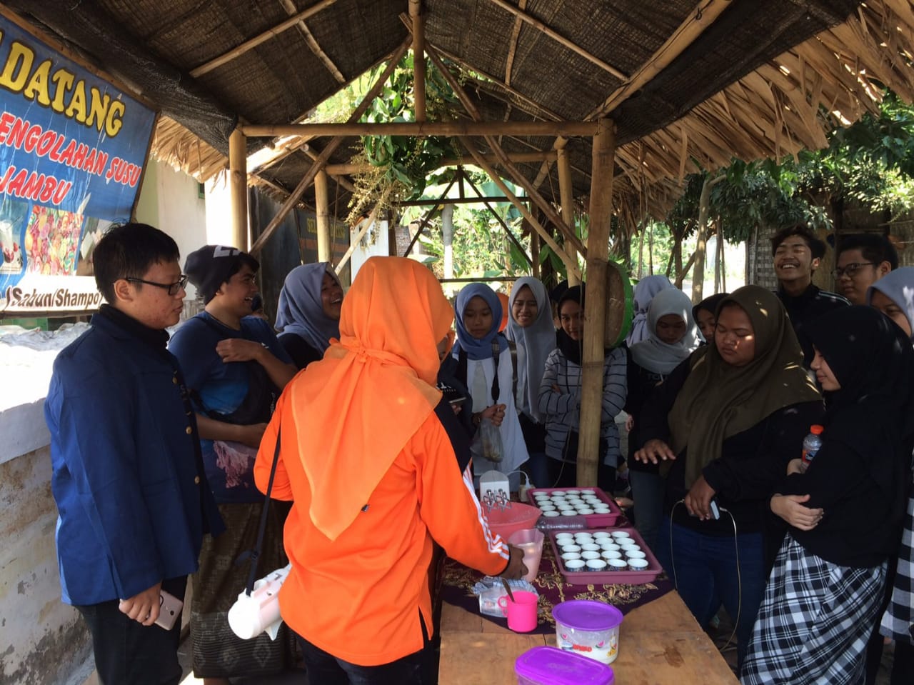 Read more about the article HIMAPAR UNAIR Kembangkan Desa Wisata Melalui Pelatihan