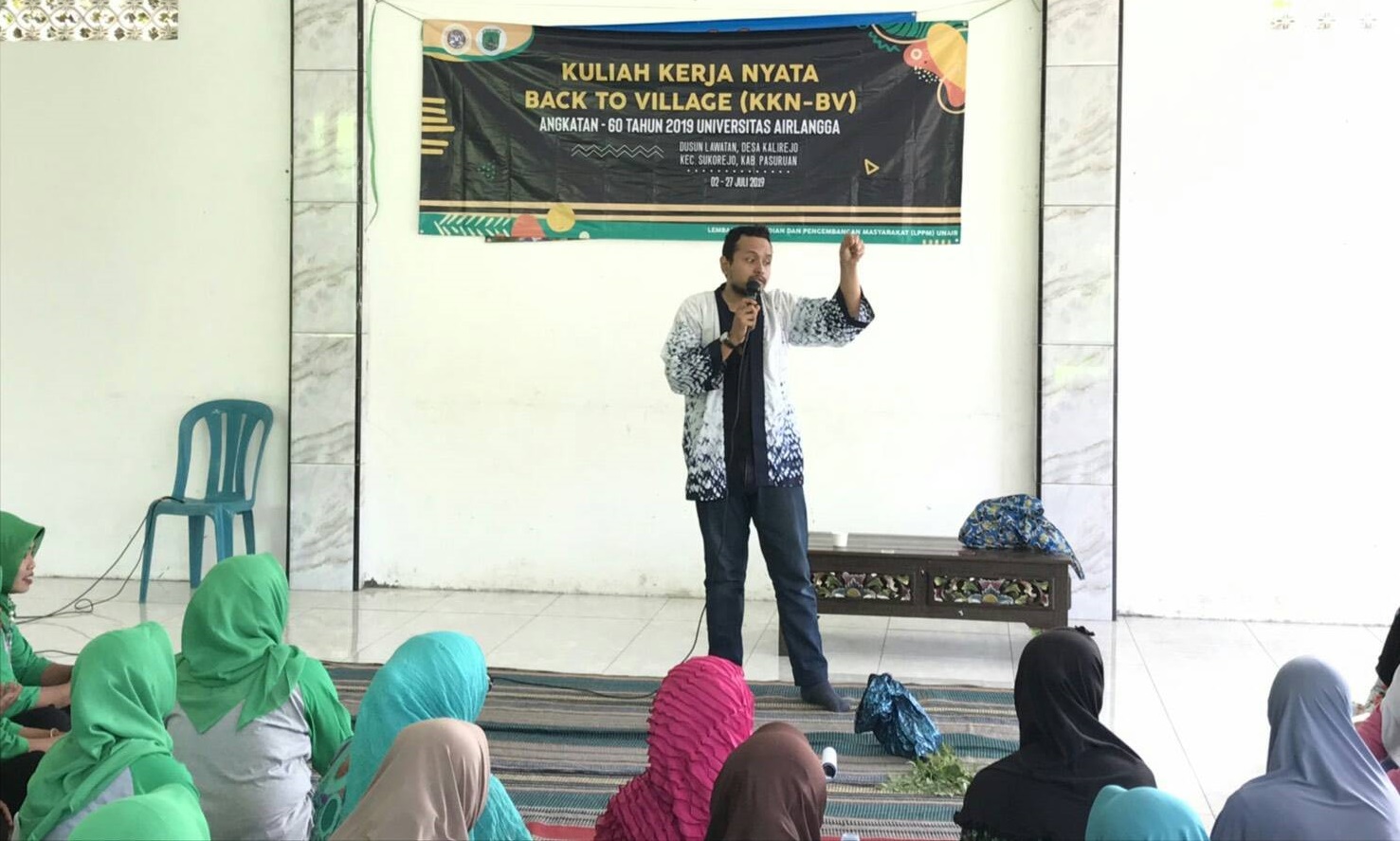 Read more about the article Mahasiswa KKN UNAIR Berikan Penyuluhan Obat Herbal di Sukorejo