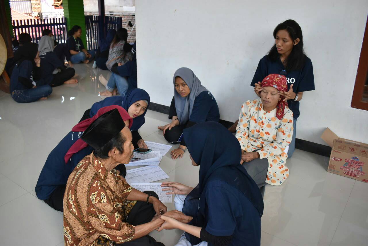 Read more about the article BEM Vokasi UNAIR Kembangkan Potensi Masyarakat Dusun Sembung Nganjuk