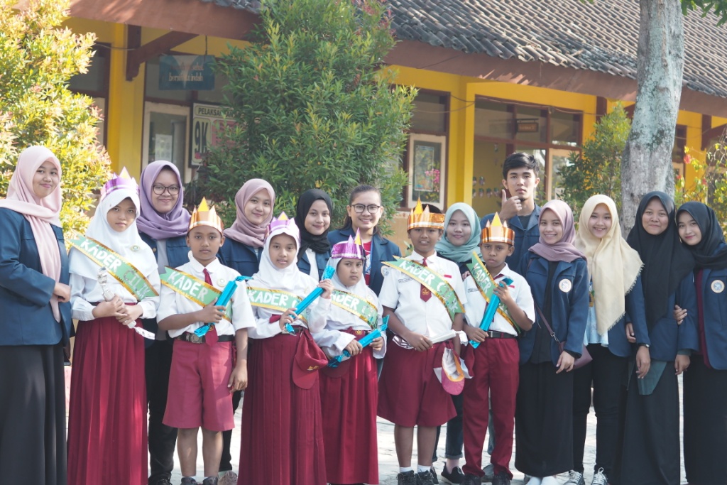 Read more about the article Tim PKL FKM UNAIR Berhasil Benruk Kader Cilik Lingkungan.
