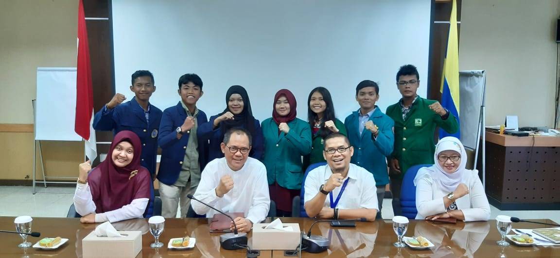Read more about the article Tiga Mahasiswa FIB Ikuti Pertukaran Mahasiswa di Sumatera