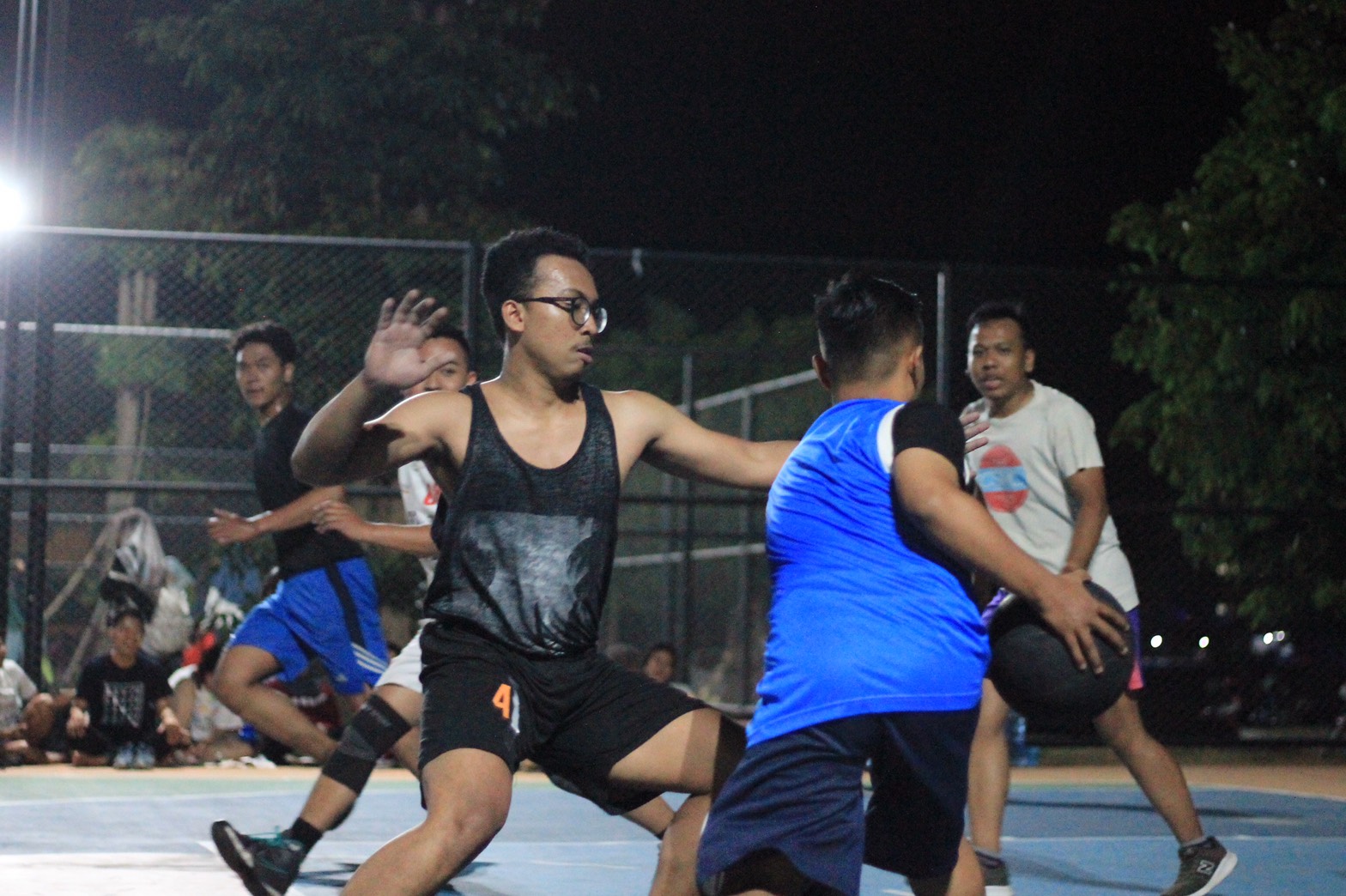 Read more about the article Semarak Dekan Cup, Tingkatkan Sportifitas dan Persaudaraan Civitas FKM UNAIR