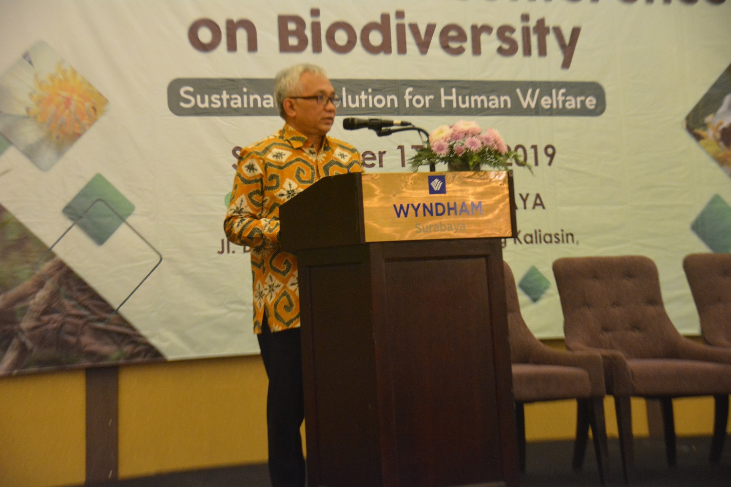 Read more about the article UNAIR Biology International Conference Discusses Biodiversity for Welfare