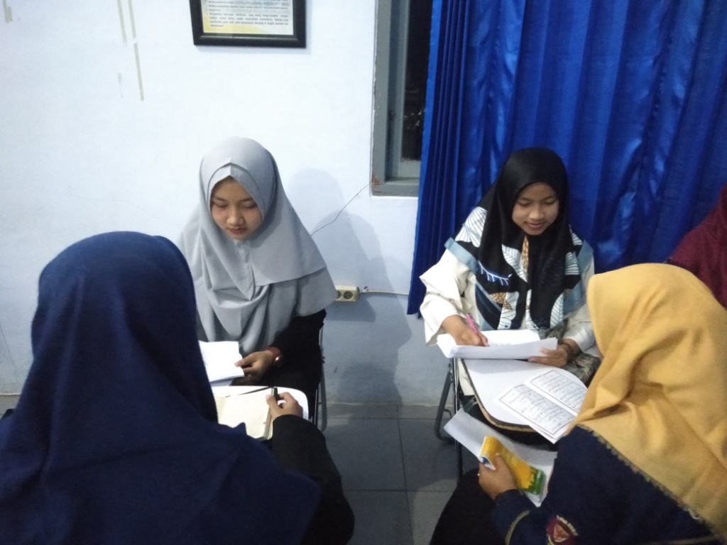 Read more about the article PBA PSDKU Banyuwangi Wujudkan Mahasiswa Gemar Membaca Quran