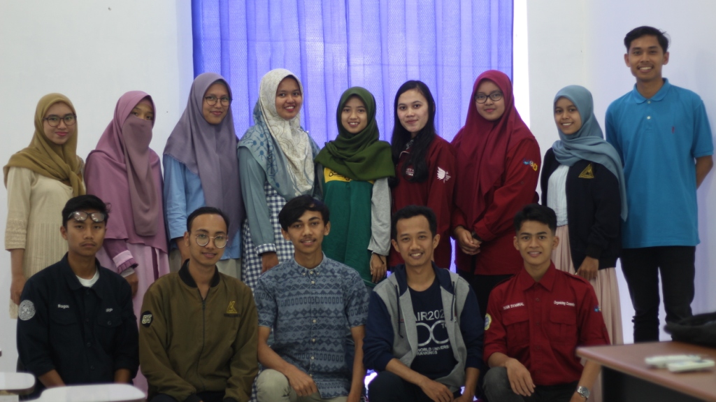 Read more about the article Selayang Pandang Tim Students Journalism UNAIR Banyuwangi