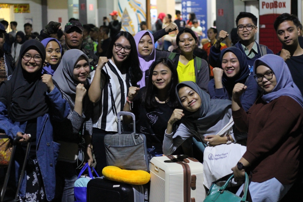 Read more about the article Ikuti KKN Citarum Harum, 210 Mahasiswa UNAIR Tiba di Bandung