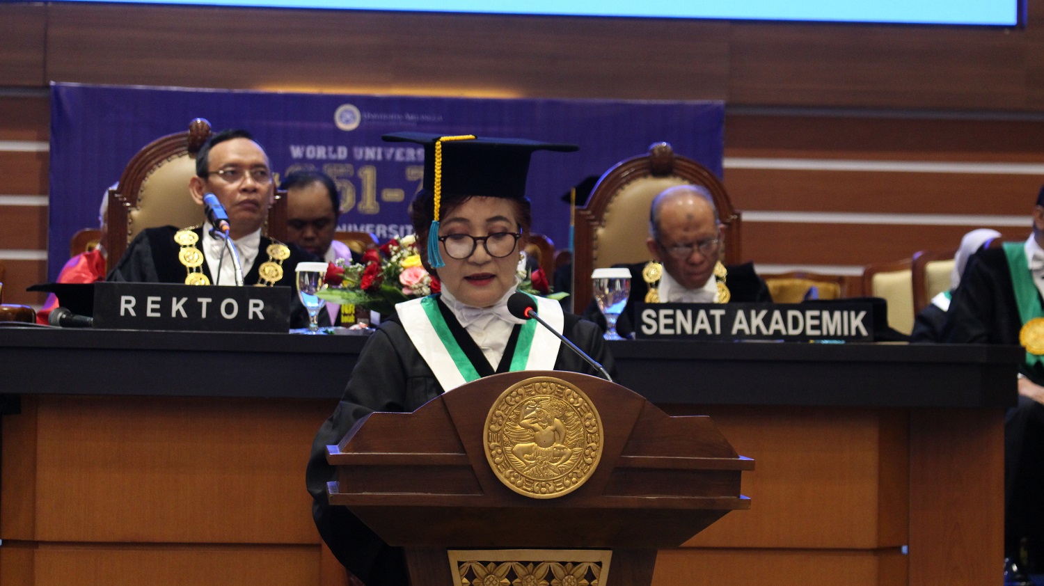 Read more about the article Teliti Perkembangan Restorasi Gigi Sejak Era Sebelum Masehi, Prof. Asti Raih Predikat Guru Besar UNAIR