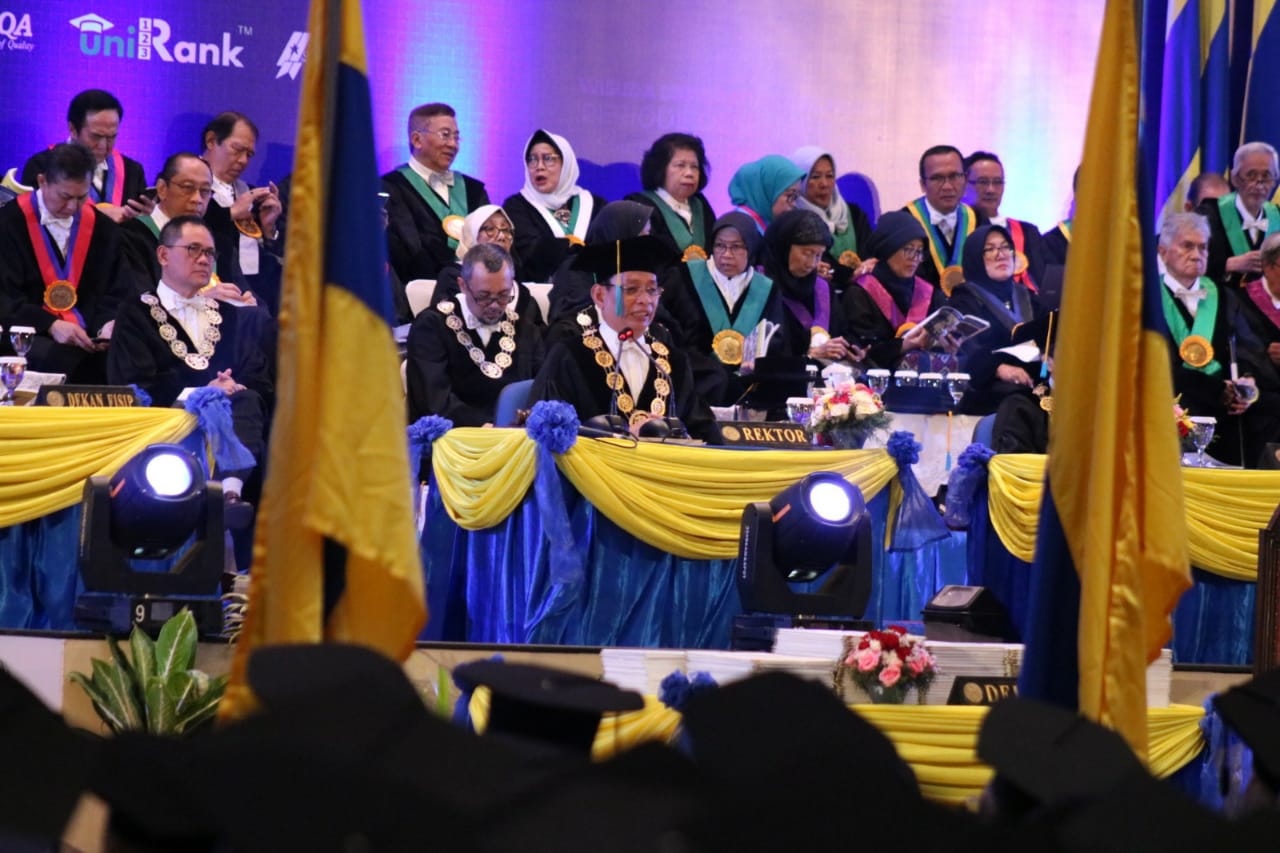 Read more about the article Wisuda Desember 2019, Rektor UNAIR: Pegang Tiga Kunci Meraih Sukses