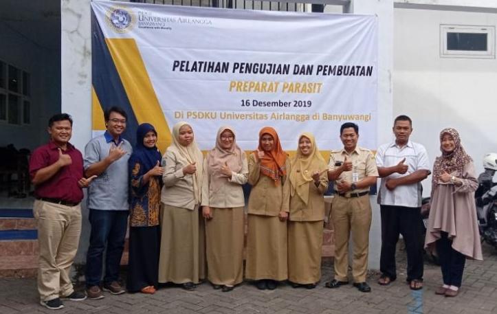Read more about the article FPK and FKH UNAIR Banyuwangi held training on testing and making preparat parasite 
