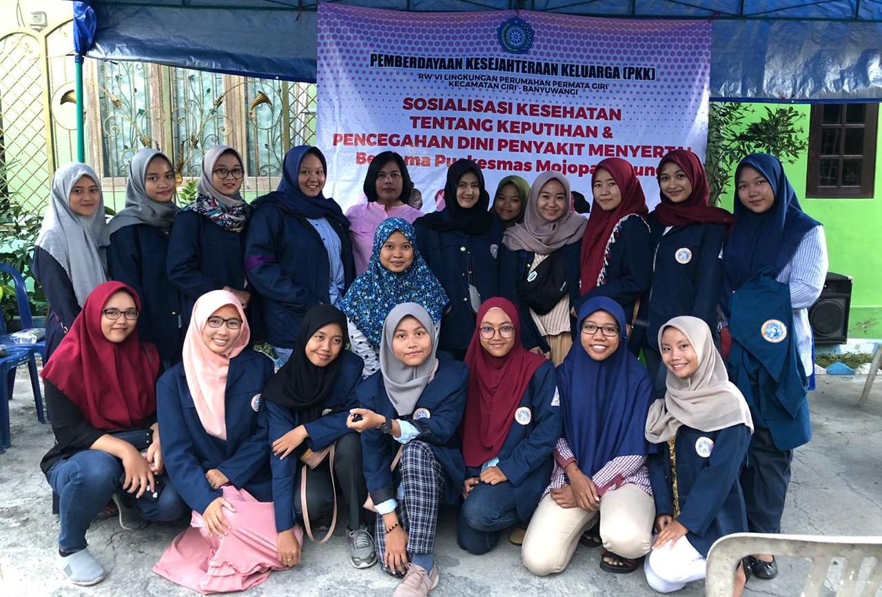Read more about the article UNAIR Banyuwangi student studying women’s health at Mojopanggung health center