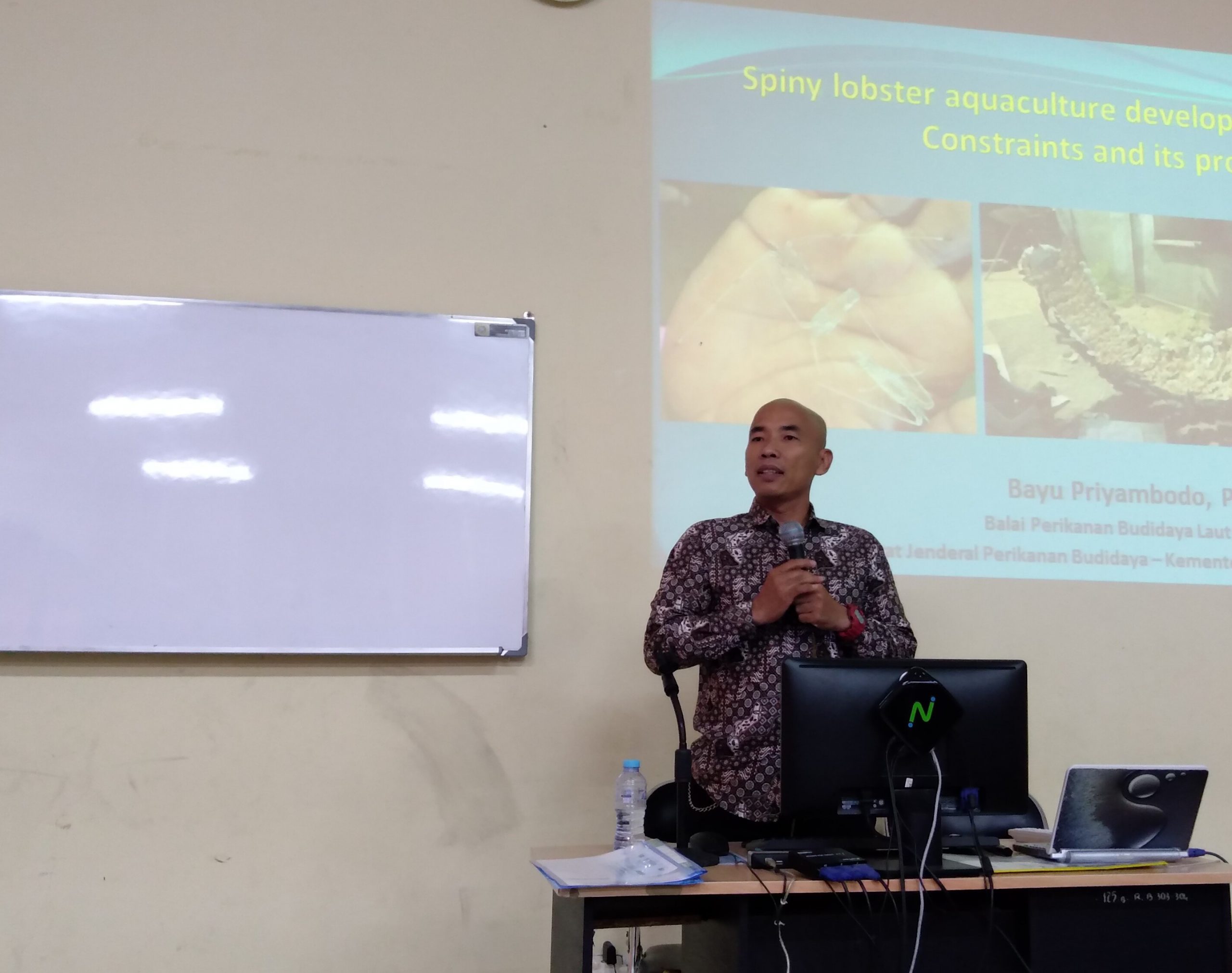 Read more about the article Peneliti Lobster Indonesia Berikan Kuliah tamu di Fakultas Perikanan dan Kelautan UNAIR
