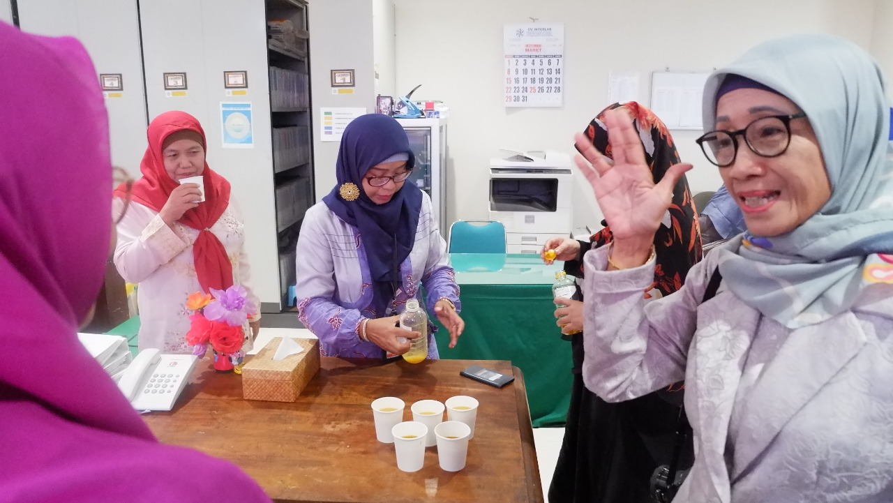 Read more about the article Guru Besar Farmasi UNAIR Ajak Tenaga Kependidikan Pahami Khasiat dan Rutin Minum Jamu