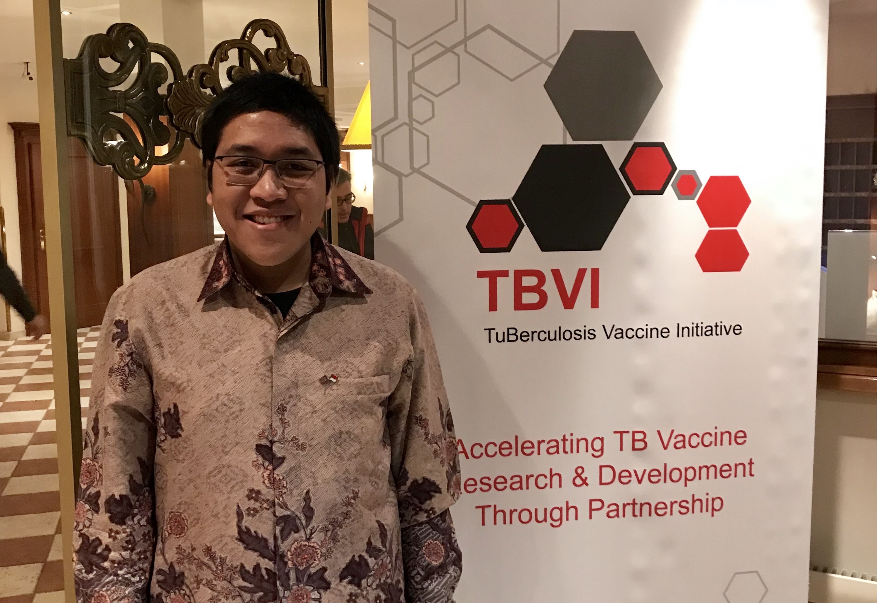 Read more about the article UNAIR alumnus takes part in tuberculosis vaccine development team in European Union