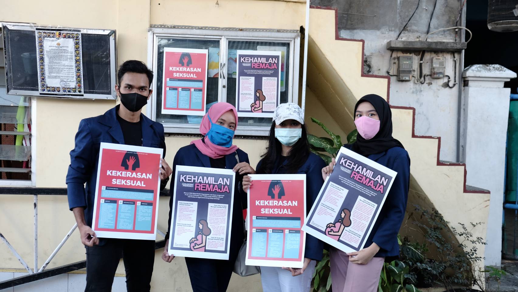 Read more about the article Manfaatkan Momen KKN untuk Edukasi Masyarakat Kampung Dupak Eks-Lokalisasi Tentang Kekerasan Seksual