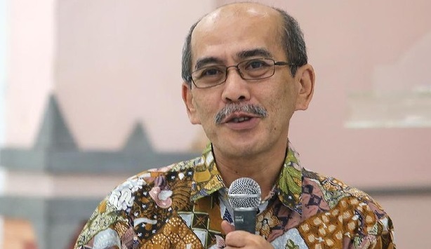 Read more about the article Faisal Basri: Kita Sedang Berada dalam Skenario Pelanggengan Oligarki di Indonesia