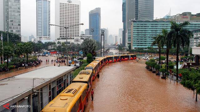 Read more about the article Pakar UNAIR Beri Penjelasan Pola Tata Ruang Kota untuk Antisipasi Tenggelamnya Jakarta