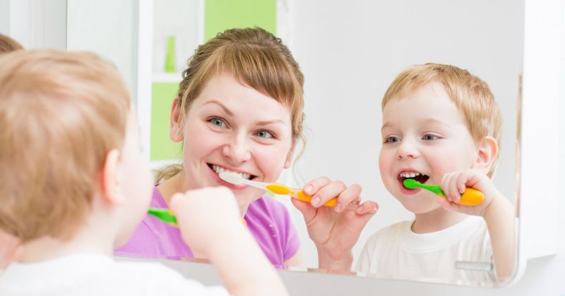 Read more about the article Strategi Mengenalkan Kesehatan Gigi dan Mulut pada Anak