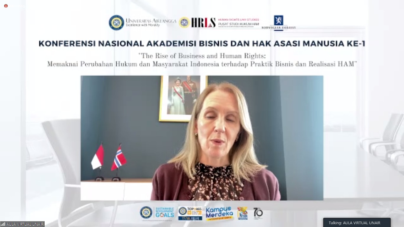 Read more about the article Dean of Faculty of Law UNAIR and Norwegian Ambassador give their opening remarks at the Business and Human Rights Conference