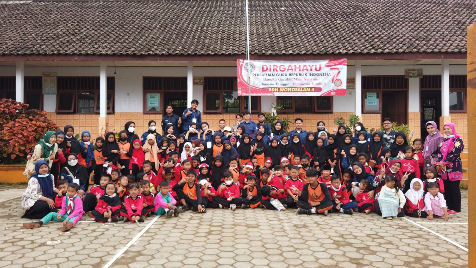 Read more about the article Membangun Desa Binaan Ekonomi Syariah, Lewat Pengabdian Masyarakat.