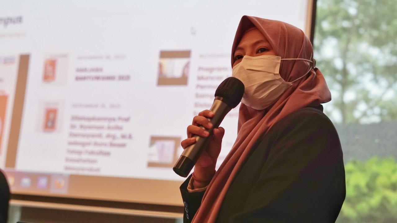 Read more about the article Tingkatkan Manajemen Website dan Sosial Media, UNAIR PSDKU Banyuwangi Adakan Workshop