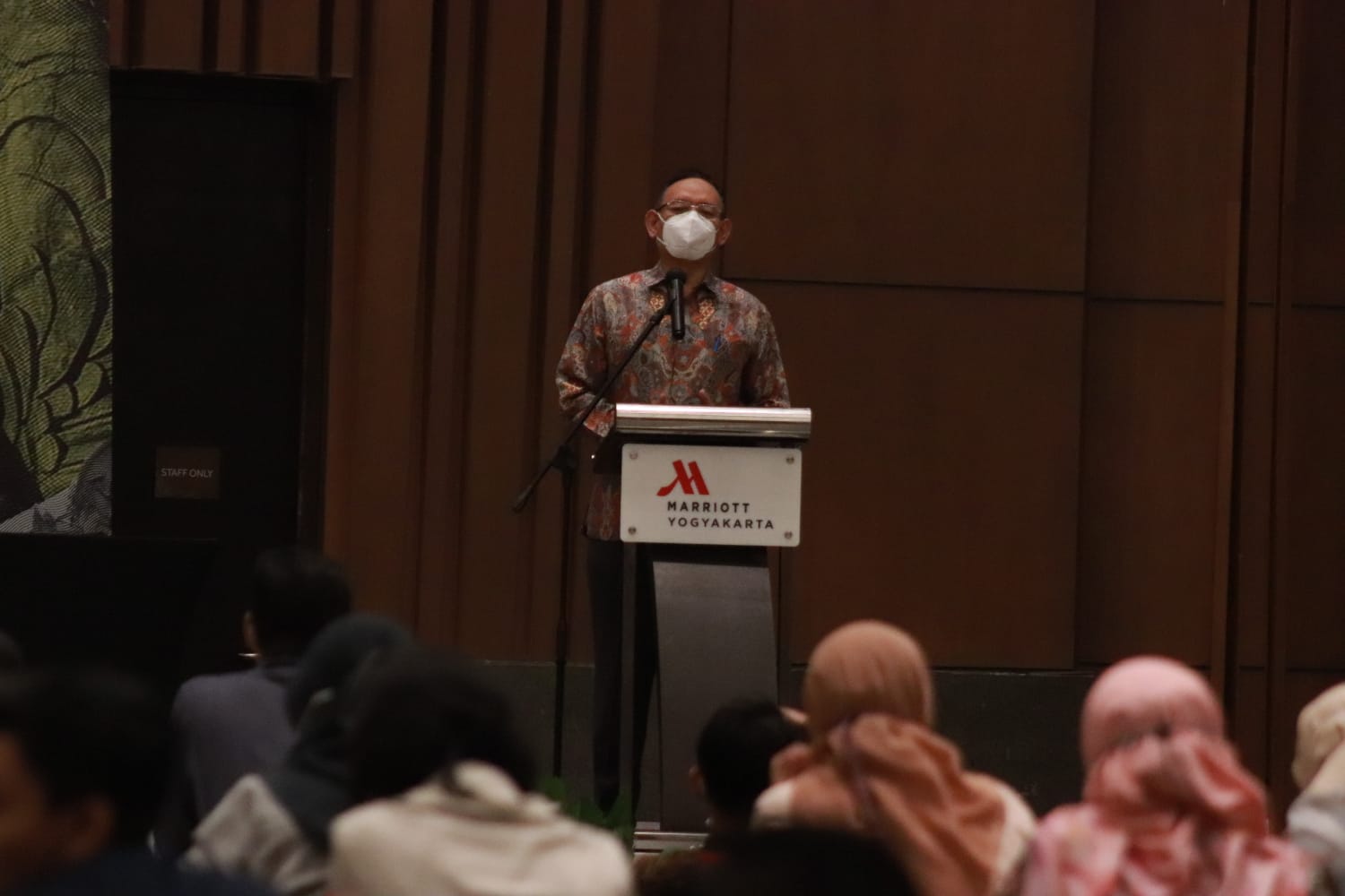 Read more about the article UNAIR Rector emphasizes the importance of performance evaluation in the working meetings of the Heads of Departments and Coordinators of Study Programs