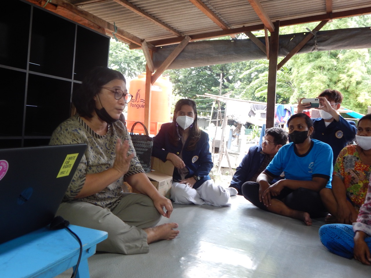 Read more about the article KKN-BBM UNAIR Gencarkan Penyuluhan terkait Edukasi Seks Kekerasan Seksual di Kampung Makam Umum Rangkah