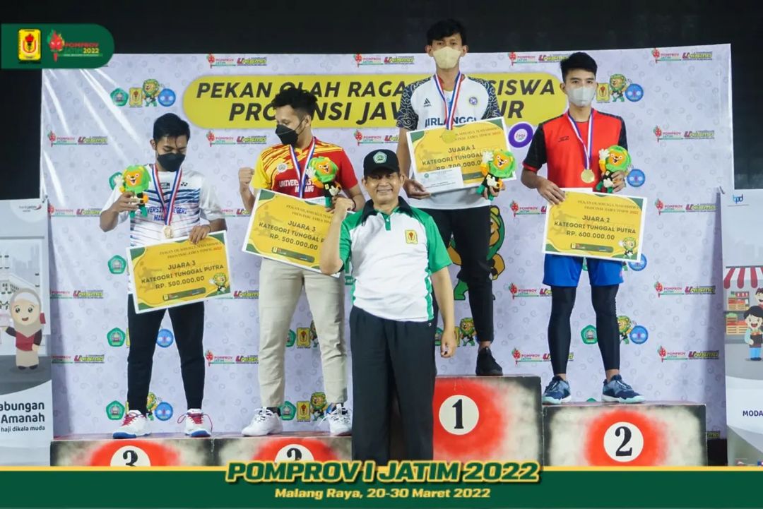 Read more about the article Mahasiswa UNAIR Juarai Kompetisi Bulu Tangkis Ajang Porprov Jawa Timur